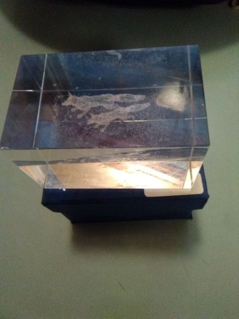Wolf Paperweight New