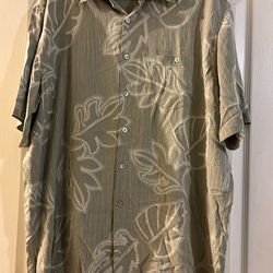 Tori Richard shirt