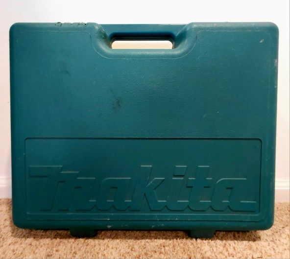 Makita 6228D 12 V Cordless Drill