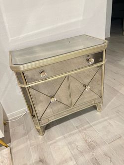 Night stand and dresser