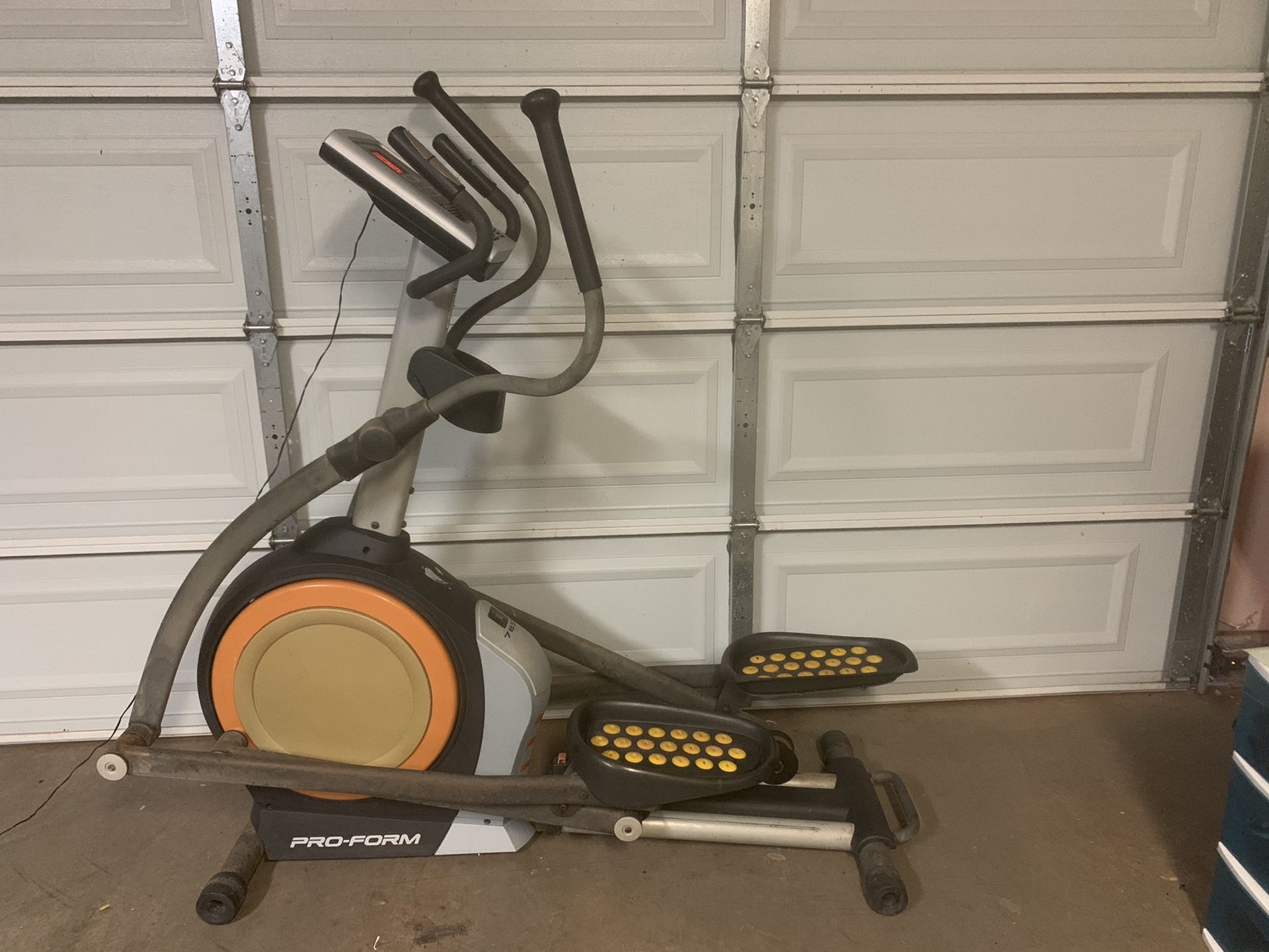 Proform 785 F Elliptical for Sale in Honolulu, HI OfferUp