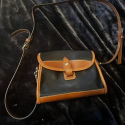 Dooney & Bourke