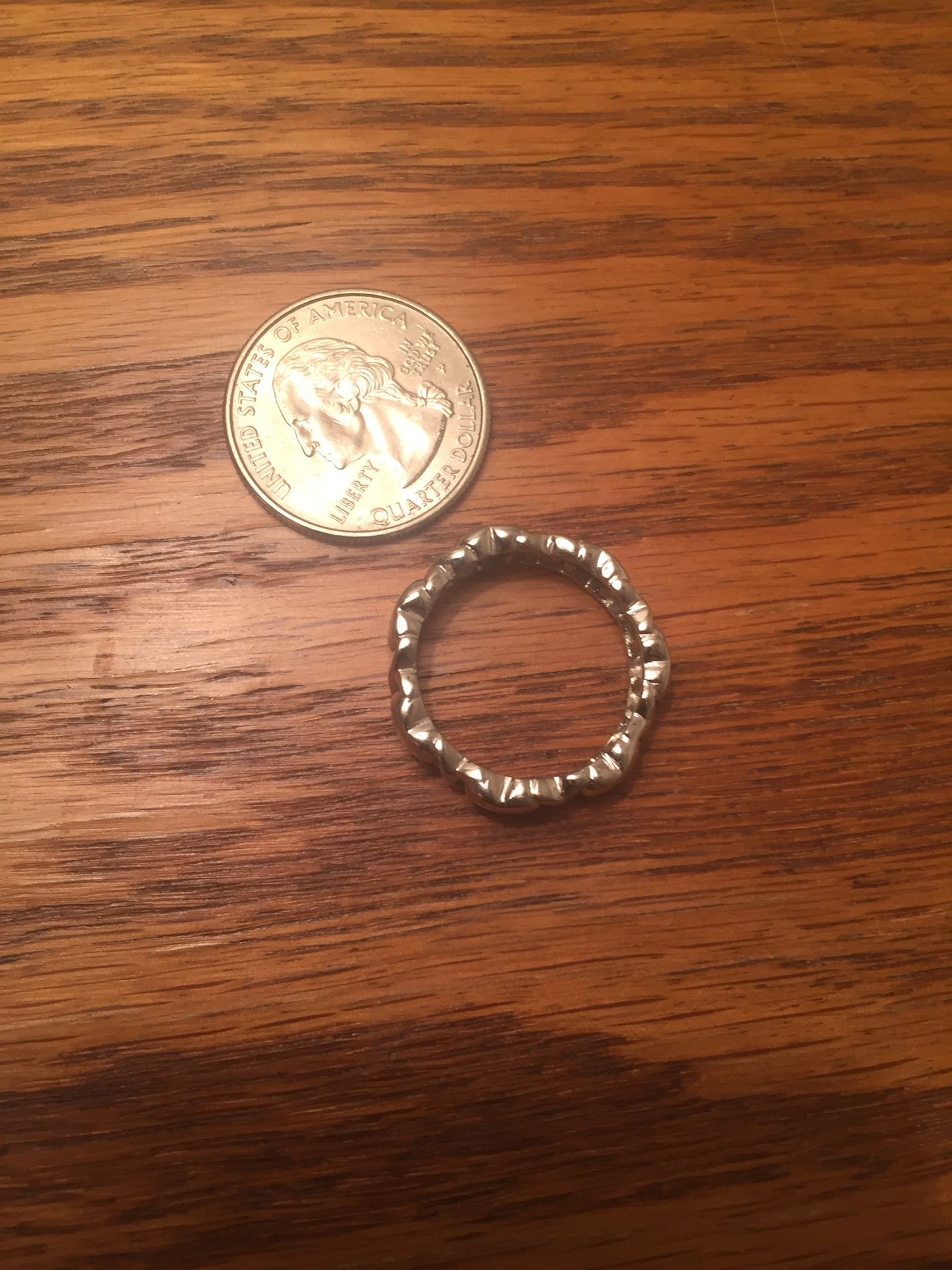 Silvertone Ring Size 8