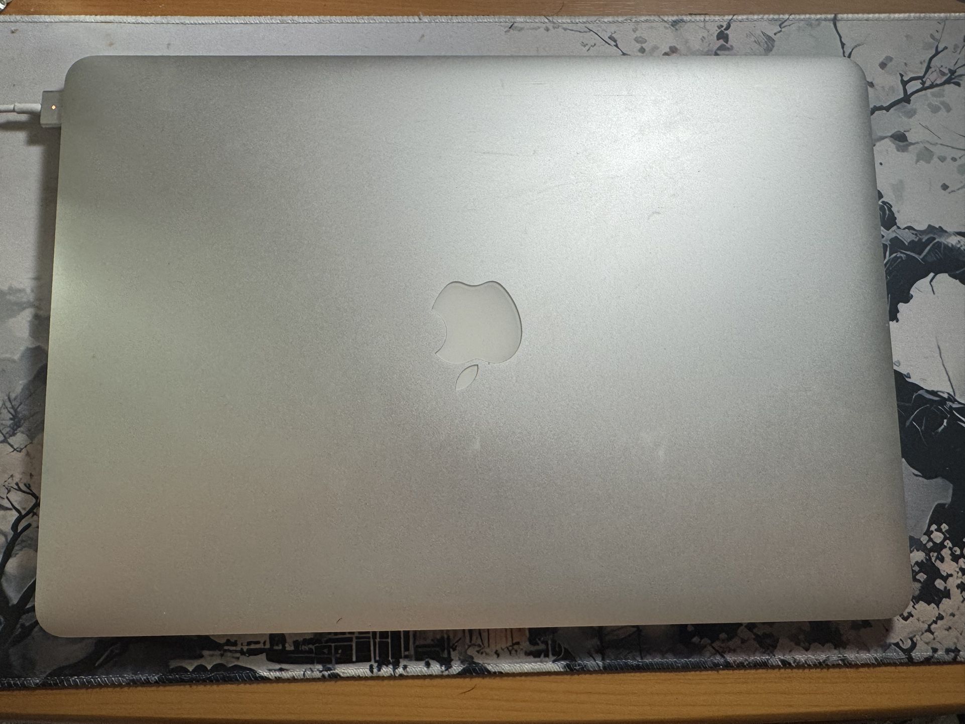 2012 MacBook Pro with Charger