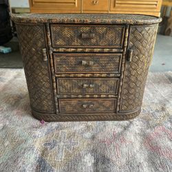 Table/cabinet/bar
