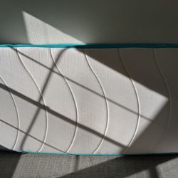 Like New Twin XL Mattress