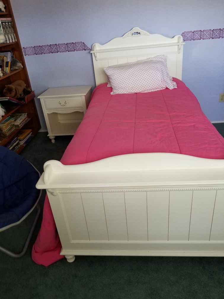 Girls Bedroom set