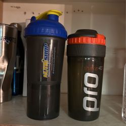 2 Protein Shakes 