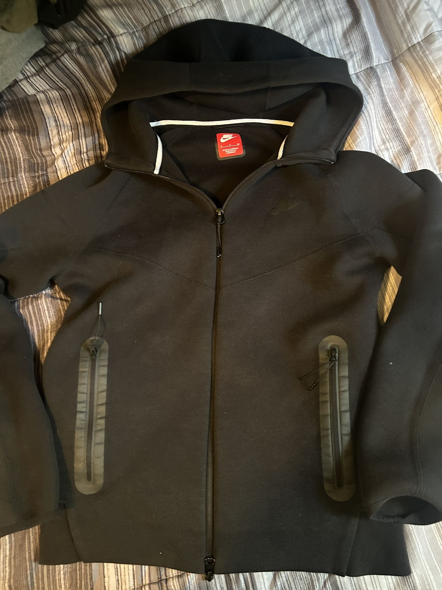 Nike Tech 
