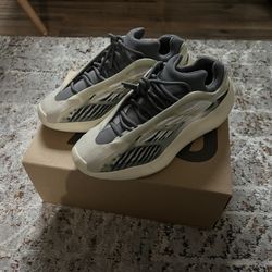 Yeezy 700