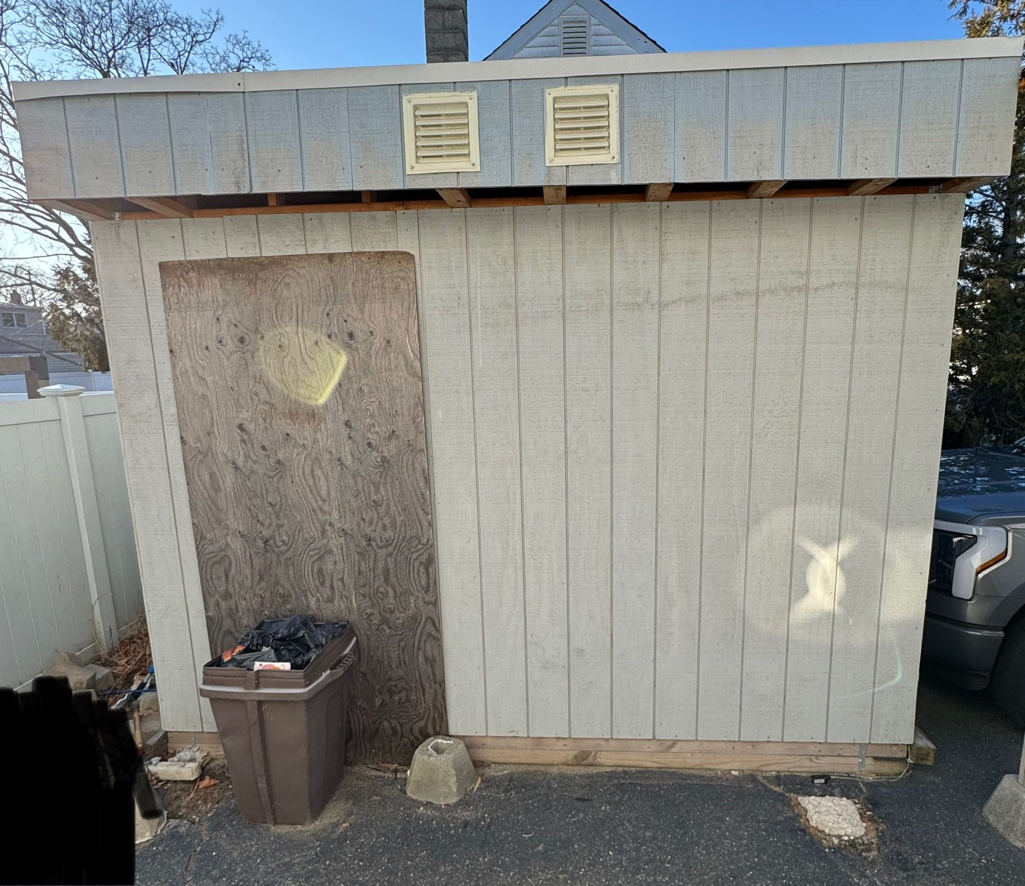 Shed 10x12x10