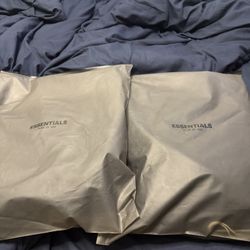 Essentials Set Black