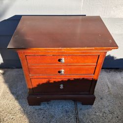 Chest Night Stand. Strong Solid Wood For Sale 