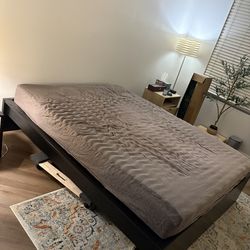 Queen bed - frame + mattress + pad