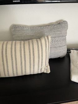 Accent Pillows 