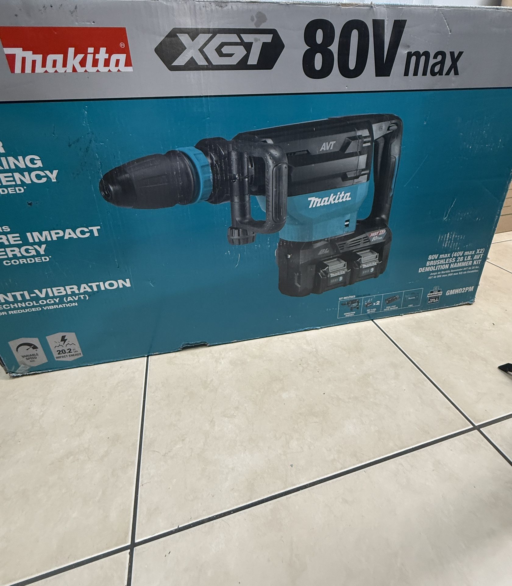 Makita Demolition Hammer Kit