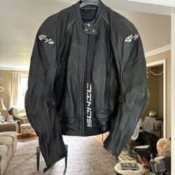 Motorcycle jacket