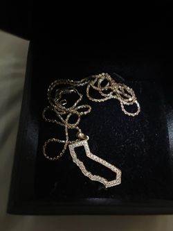 14k gold California pendant w/ chain