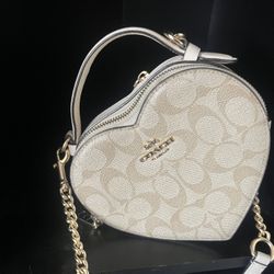 Heart Coach Crossbody