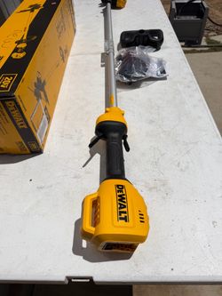 Dewalt 20v max 13in string trimmer tool only