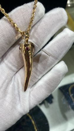 Mens horn charm 14kt
