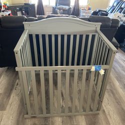 Graco Mini Crib