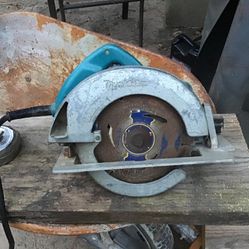 Makita Saw