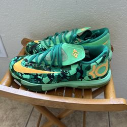Shoes Nike Size 8