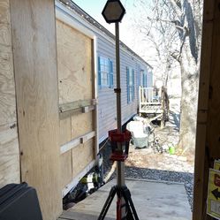 MILWUAKEE ROCKET 💡 🚀