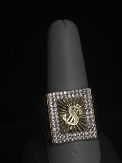 10k Gold Man's Ring 