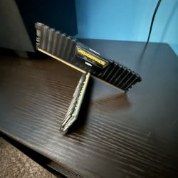 32 GB DDR4 RAM