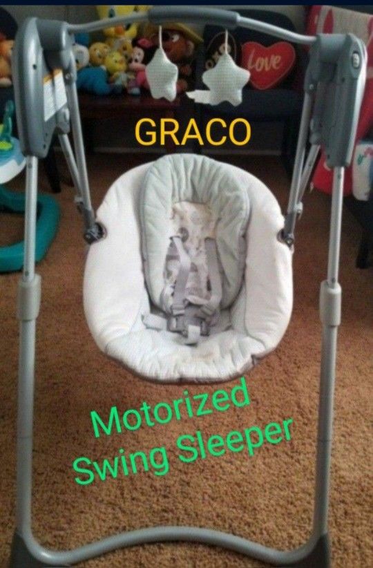 GRACO Slim Spaces Compact Motorized Infant Swing Rocker Sleeper.