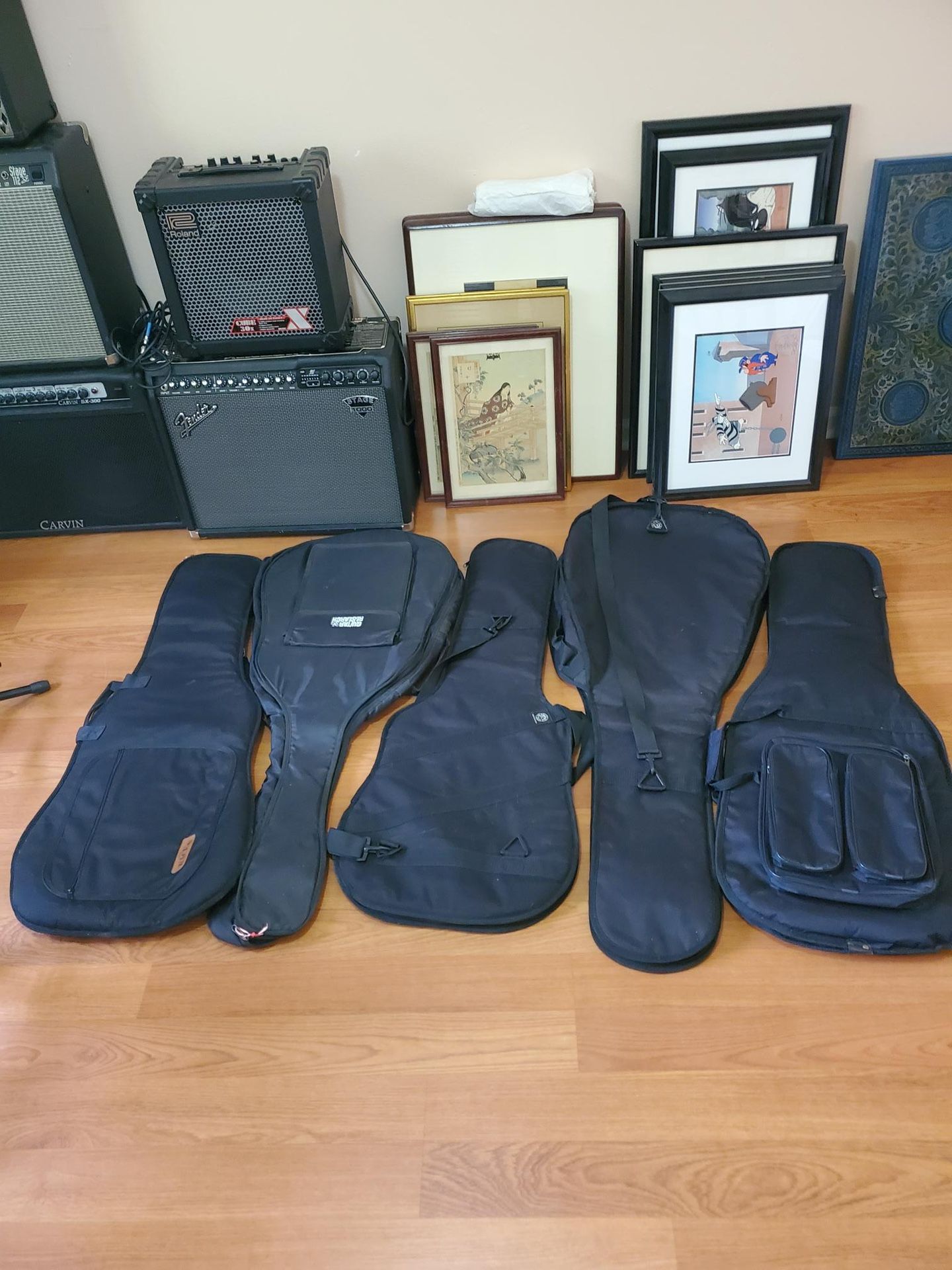 SOFT GUITAR CASES ONLY 6 LEFT (PRICE IN DESCRIPTION)