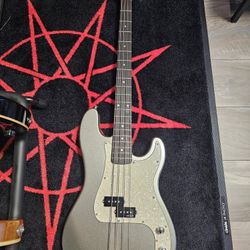 Starshine Electric Bass