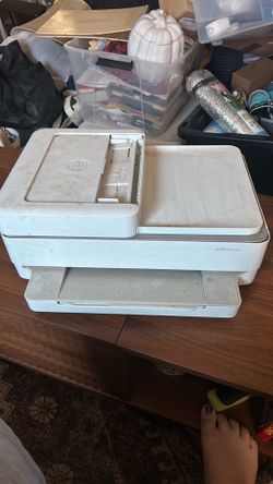 white HP Envy 6455e