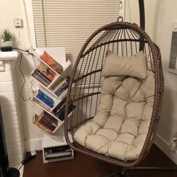 Egg Chair With Stand