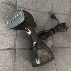 Electrolux 1500W Handheld Garment Steamer