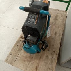 Air Compressor Makita