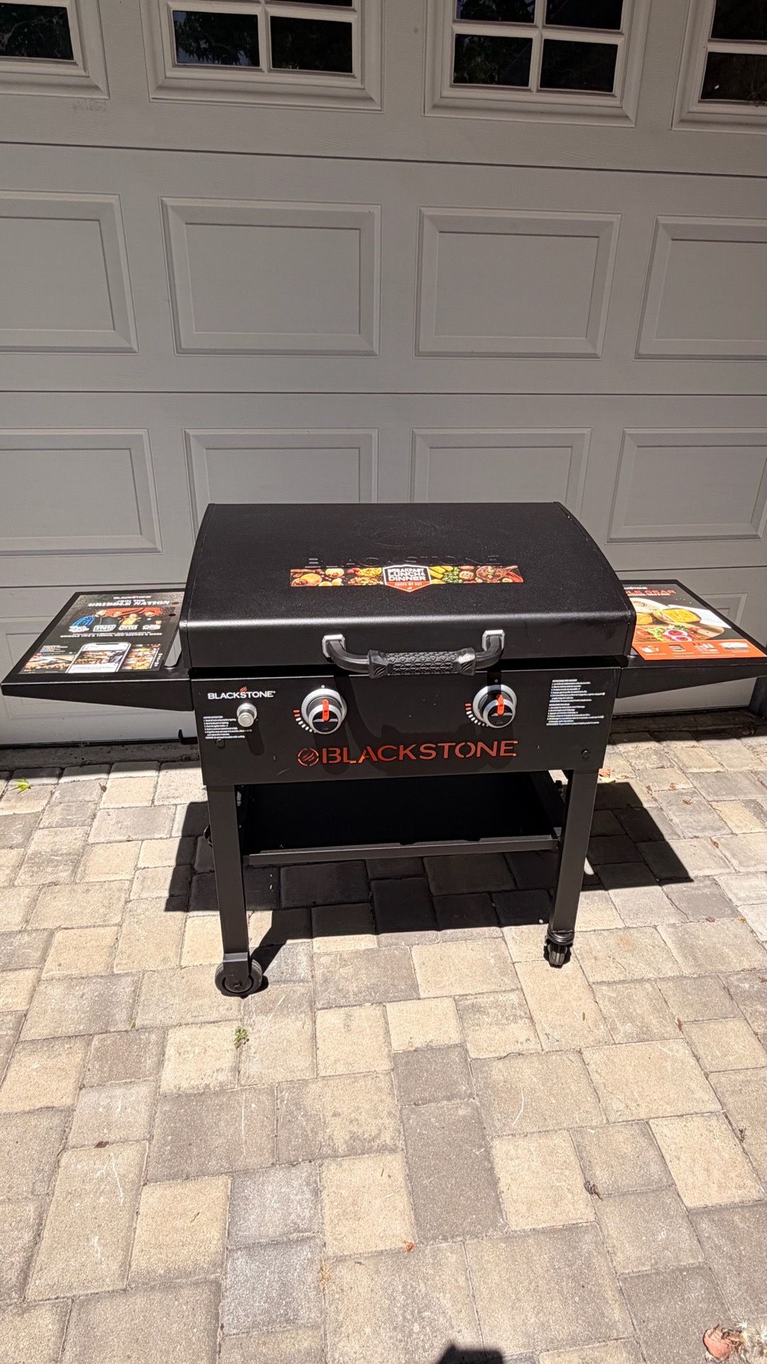 Brand New Blackstone Original 28" Griddle, Outdoor Grill with Hood, Side Shelves & Wheels