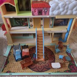 Interactive Singing Encanto House