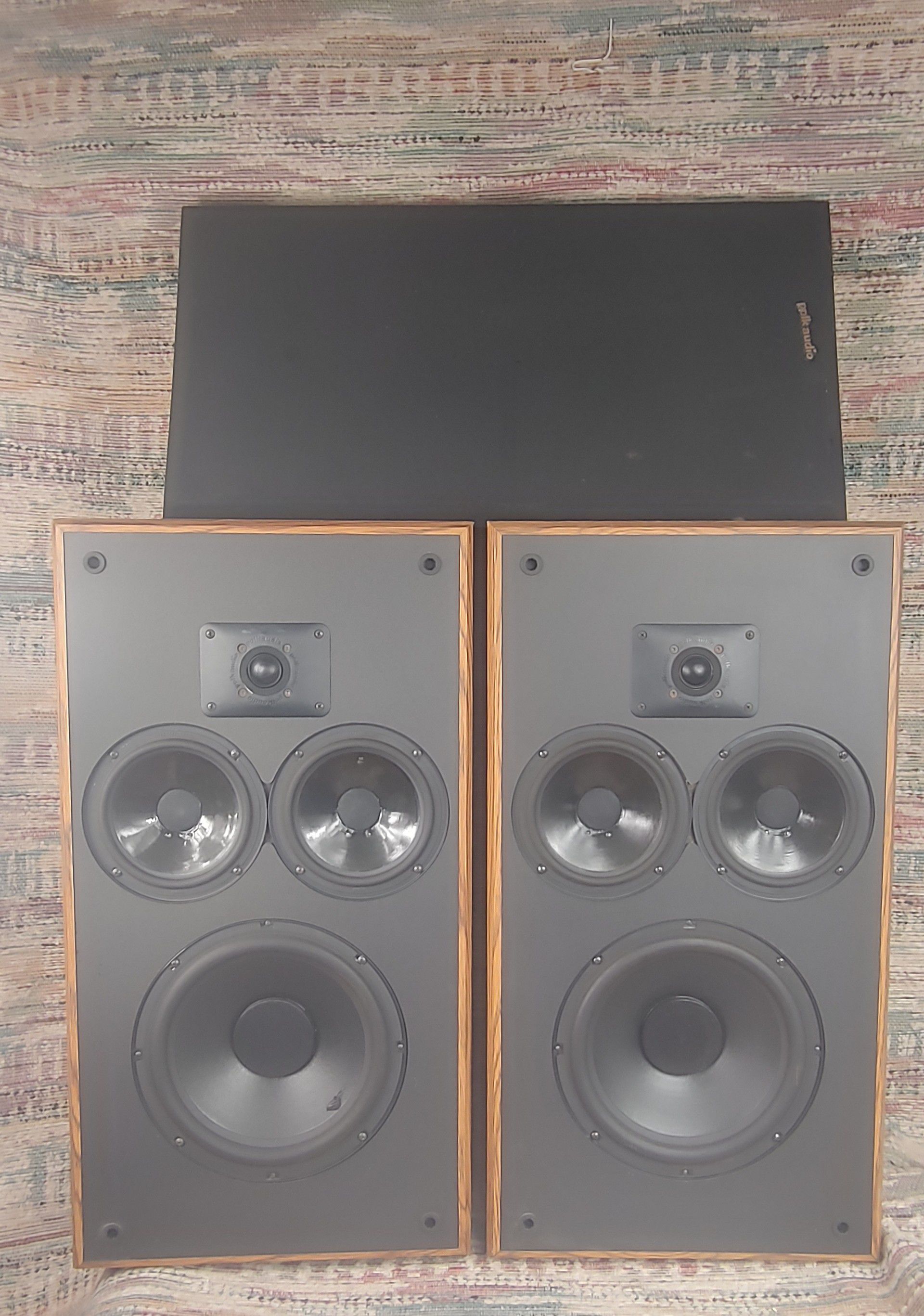 Awesome Polk Audio Monitor 2. M10 Floor Standing Speakers Sound. Great!