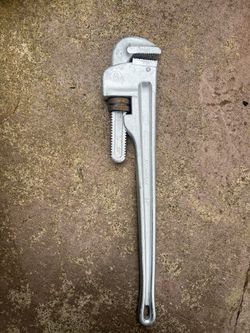 Pipe Wrench 24”