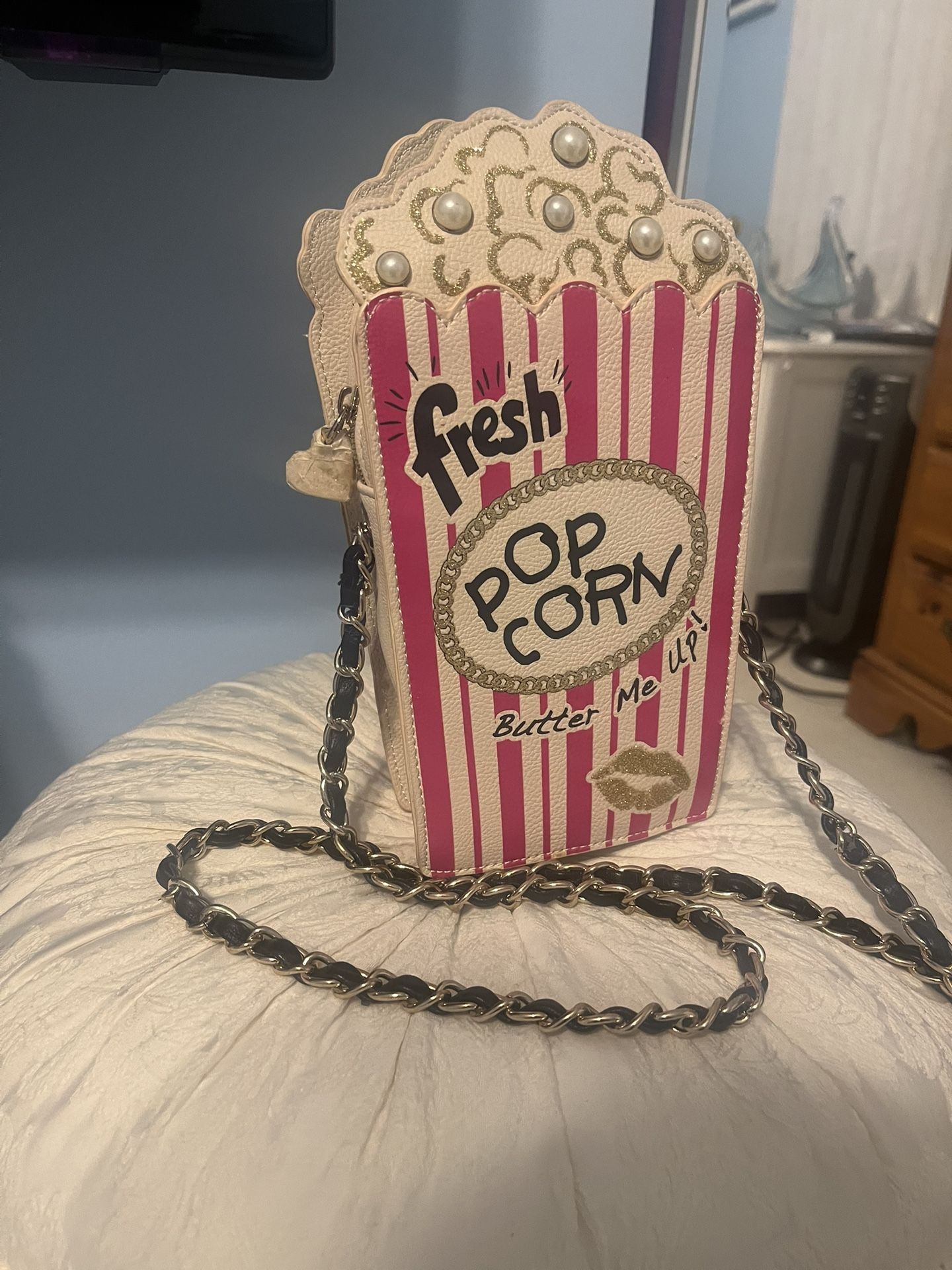 Betsey Johnson Popcorn 🍿 Crossbody Bag