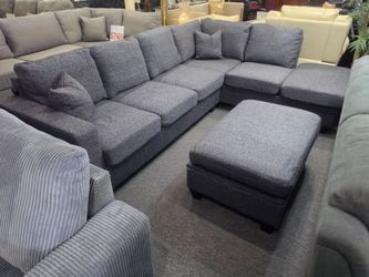 BRAND NEW 108" x 80" DARK GRAY CHENILLE REVERSIBLE SECTIONAL + STOTAGE OTTOMAN