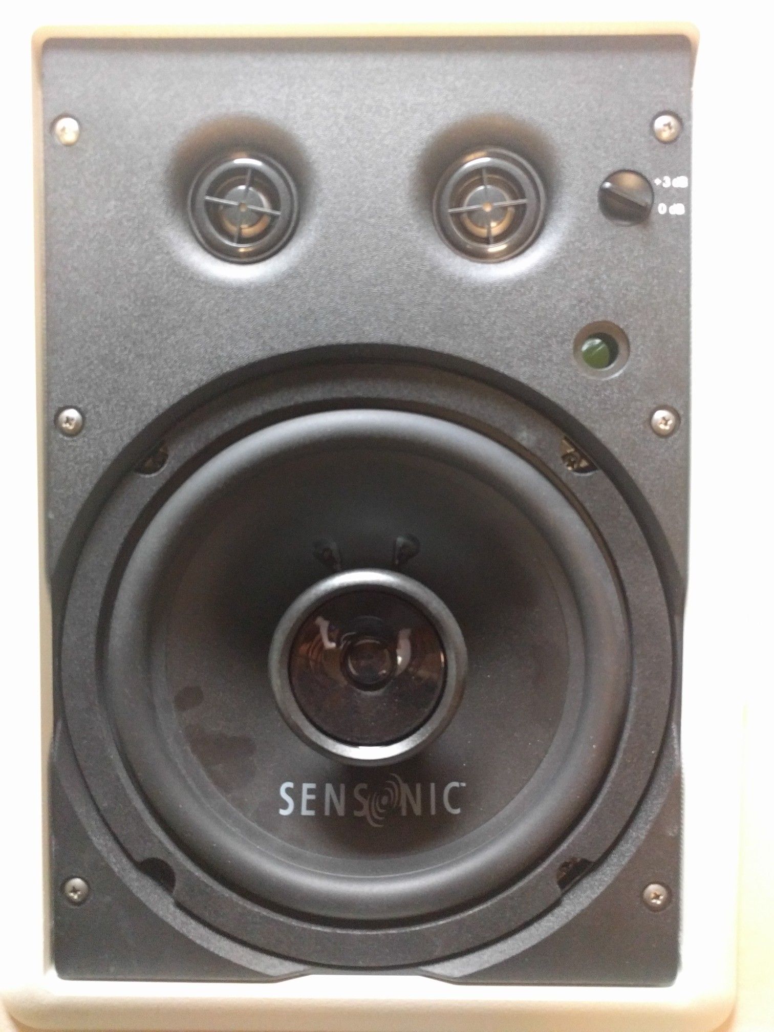 Sensonic 8" in wall speakers