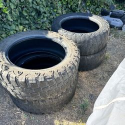 35x12.50R22LT