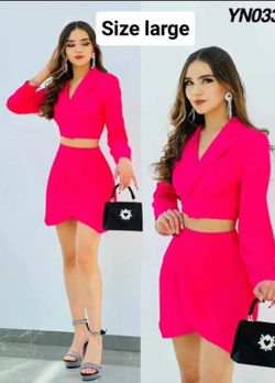 New Woman's 2 Piece Set Size Large