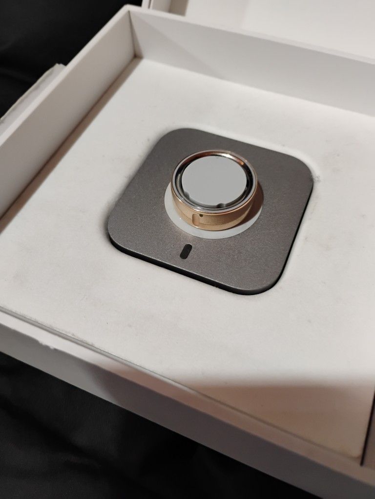 Oura Ring 4th Gen, Size 8,  Rose Gold