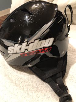 Ski helmet and 2 sets of gloves