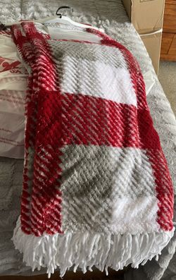 Brand New Oversized Throws 50x70